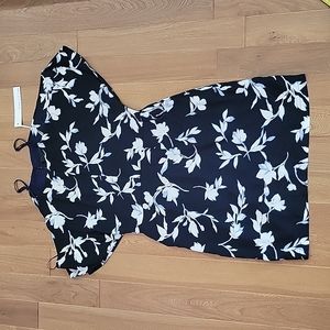 NWT Adelyn Rae‎ Cold Shoulder Navy Floral dress Medium